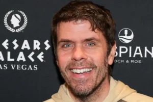 Perez Hilton se comunica e família atualiza estado após internação