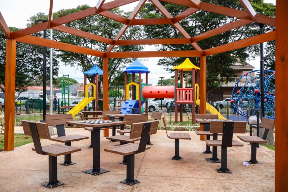 Praça no Jardim Liberdade é revitalizada com novos espaços de lazer e acessibilidade