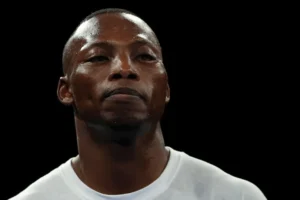 Pugilista bicampeão mundial é assassinado na África do Sul