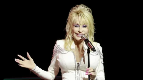 Revelada a causa da morte de Dolly Parton em comunicado da sua equipe