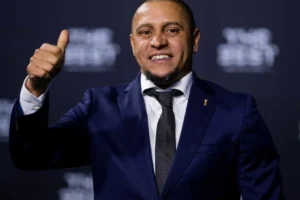 Roberto Carlos nega conversão ao islã