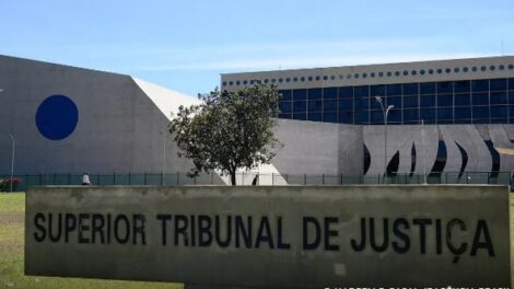 STJ condena ministro Marco Buzzi a perda de cargo por crimes sexuais