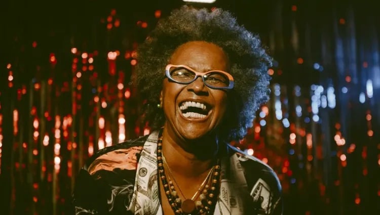Sandra Sá encerra 47º Femucic em Maringá