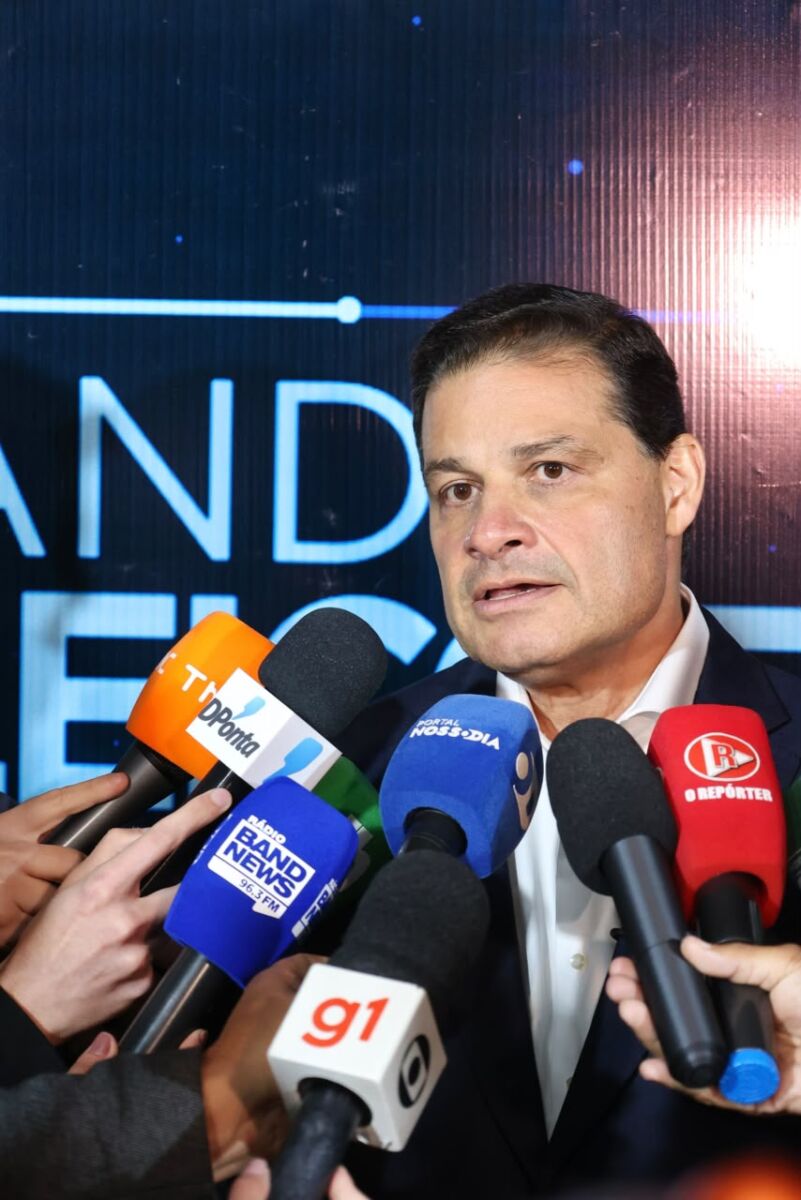 Sandro Alex destaca programa de rodovias de concreto como referência e garante continuidade dos investimentos