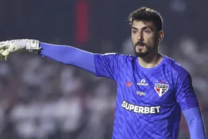 São Paulo tem confiança em Rafael após falha e não cogita mudança no gol