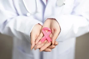 Seu corpo pode dar estes 10 sinais antes de um diagnóstico de câncer