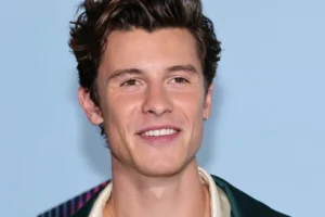 Shawn Mendes e Bruna Marquezine vão a culto evangélico com Sasha Meneghel e marido