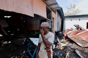 Sobe para 50 o número de mortos após terremoto na Indonésia