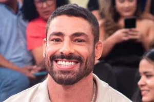 'Sou um pai carinhoso', diz Cauã Reymond sobre a criação da filha adolescente
