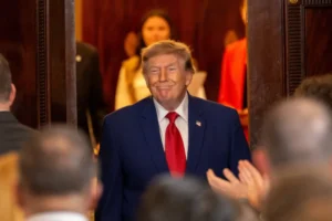 Trump aposta em pressão econômica para enfraquecer o Irã
