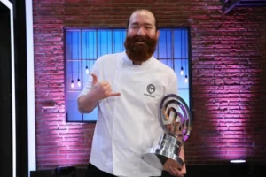 Vencedor do MasterChef Turquia é encontrado morto em casa aos 37 anos