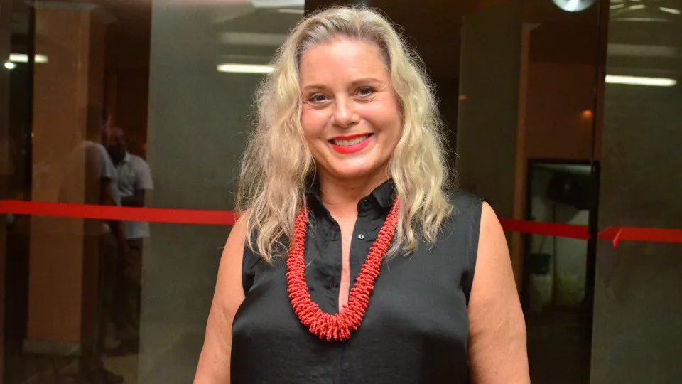 Vera Fischer fala da morte do irmão: 'Preciso ser alto astral'