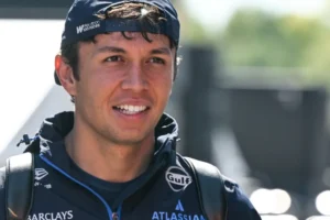 Williams renova com Alex Albon para temporada 2027 da Fórmula 1
