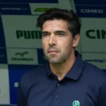 ‘O futebol está doente’: Abel desabafa após classificação do Palmeiras