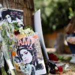 A história trágica da vida de Amy Winehouse (e sua passagem conturbada no Brasil)