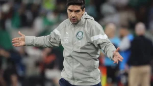 Abel é empurrado do Palmeiras para o Sporting: “Pago e levo-o algemado”