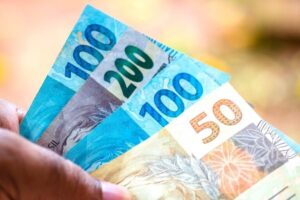 Banco Central injeta US$ 1 bilhão para dar liquidez ao mercado