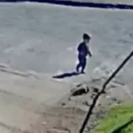 Bebê de 18 meses foge de creche e vai até o trabalho da mãe em SC