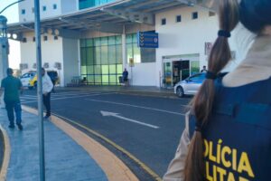 Blitz de trânsito no Aeroporto de Maringá resulta em 16 motoristas autuados