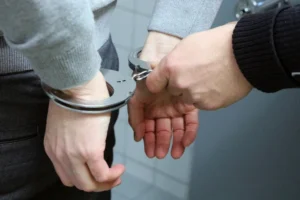 Brasileiro é preso nos EUA acusado de matar mulher após recusa por sexo, diz Promotoria