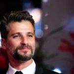 Bruno Gagliasso admite erro após polêmica no McDonald's e fala em volta às novelas