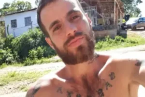 Cabeça de homem é encontrada em bolsa arremessada de carro no Paraná