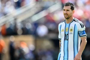 Carreira de Messi com a Argentina começou com equívoco e terminou em glória