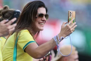 Celulares que mais emitem radiação, segundo lista publicada na Alemanha