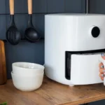 Como limpar a air fryer e remover gordura acumulada sem danificar