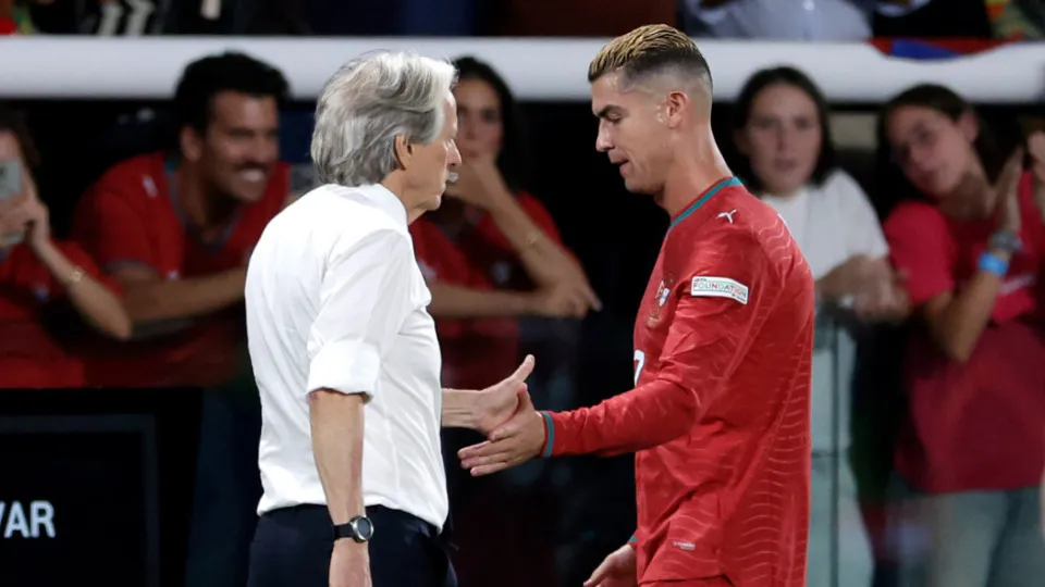 Cristiano Ronaldo e Jorge Jesus se reúnem após polêmica na seleção
