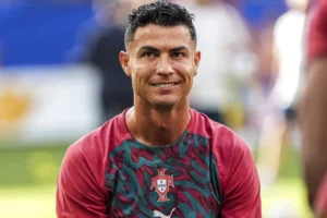 Cristiano Ronaldo é comparado a boxeador e futuro na seleção vira debate