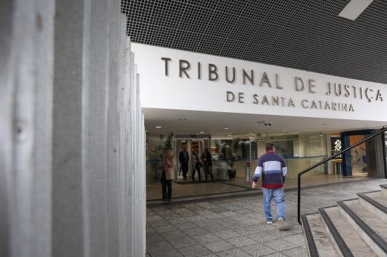 De Maringá ao TJSC, casos expõem desafios para autistas no trabalho