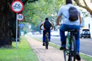 Dia Mundial sem Carro incentiva uso de bicicletas, transporte coletivo e caminhada em Maringá