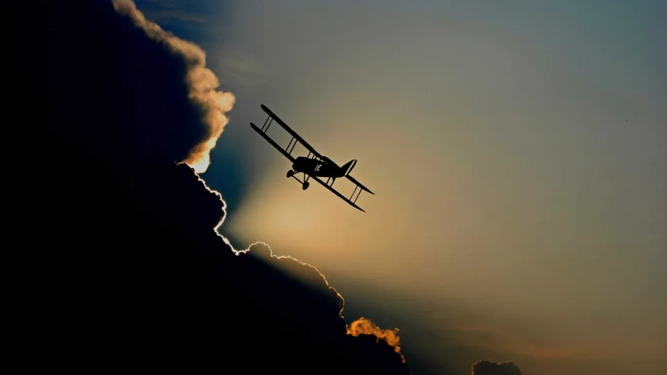 Dois pilotos morrem em queda de avião em Poxoréu (MT)