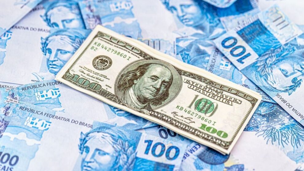 Dólar fecha setembro em R$ 5,17; Bolsa sobe e Nubank ainda não recupera tombo