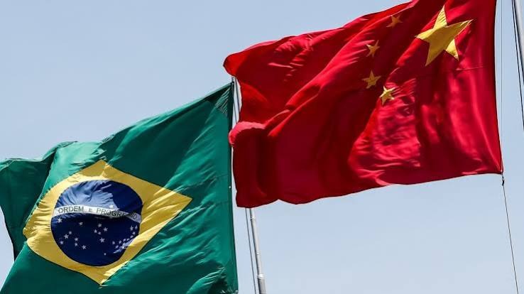 Eles também fazem isso: a China sobretaxa o Brasil