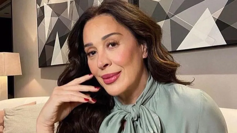 'Eu também erro, também desmorono', diz Claudia Raia sobre maternidade