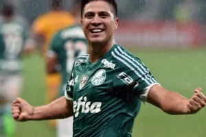 Ex-Palmeiras revela luta contra o álcool: "Minha terapeuta me salvou"