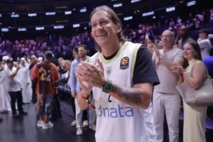 Ex-Real Madrid é anunciado como técnico de time da série D