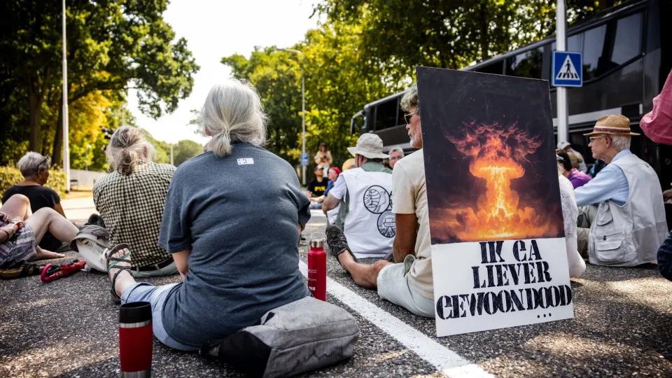 Ex-presidentes da Assembleia da ONU alertam para risco de guerra nuclear
