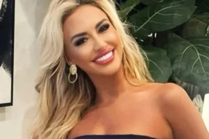 Ex-produtora da Fox News morre aos 36 após acusar âncora de estupro