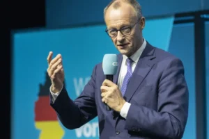 Extrema direita cresce, mas não chega a novo governo na Alemanha; Merz vê desastre