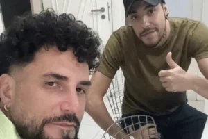 Filho de Latino afirma ter contato de dez amantes do pai e expõe crise