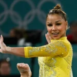 Flávia Saraiva é ouro nas barras assimétricas em etapa da Copa do Mundo