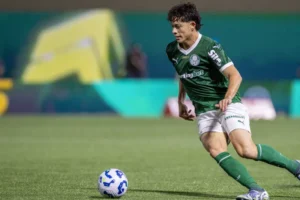 Giay desencanta, e Palmeiras abre vantagem sobre a LDU na Libertadores