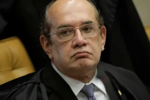 Gilmar Mendes quer identificação de ministros citados no caso Master