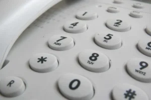 INSS contrata empresa e muda atendimento da Central 135 no país
