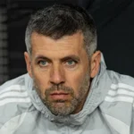 Internacional anuncia a demissão de Paulo Pezzolano, 18º técnico a cair no Brasileirão