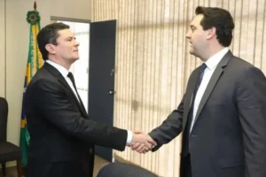 Justiça proíbe Moro de dizer que foi aliado de Ratinho Junior