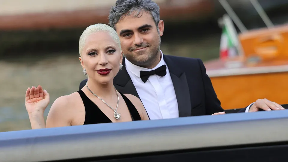 Lady Gaga é mãe de menina chamada Rose Bean; veja significado do nome